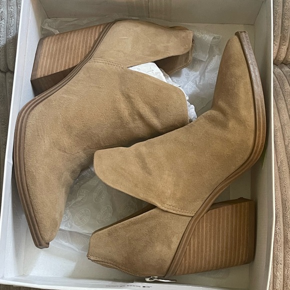 Steve Madden Suede Booties - Picture 2 of 6